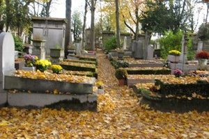 A Grave Walk in the Père Lachaise