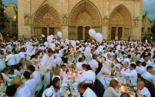 France News Daily: Dinner in White at Louvre and Notre Dame