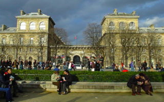 Notre-Dame and Hotel-Dieu: Paris Landmarks