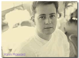 Gourmet Buzz: Paparazzi, Cameras and Chefs