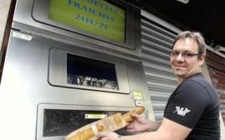 France News: First Hot Baguette Vending Machine Hits Paris