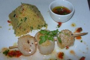 Chez Cecile, L’Escargot & Les Enfants Terribles Buzz