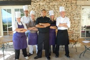 Mas Des Herbes Blanches, Michelin San Francisco 2013 Guide, The Sheperdess, London & A Night at the Opera Buzz