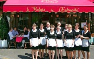 Relais de l’Entrecote: Best Traditional Steak-Frites in Paris