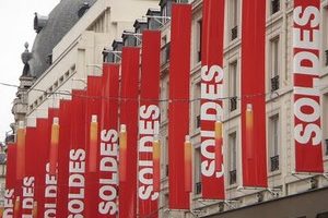 Shopping France’s Winter Sales – It’s Time for Les Soldes!