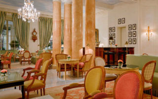 April Restaurant Buzz: Where to Eat in Paris
