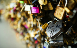 Paris “Love Locks” to be Auctioned for Charity