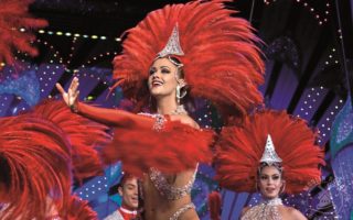 Come and spend an unforgettable evening at the Moulin Rouge!