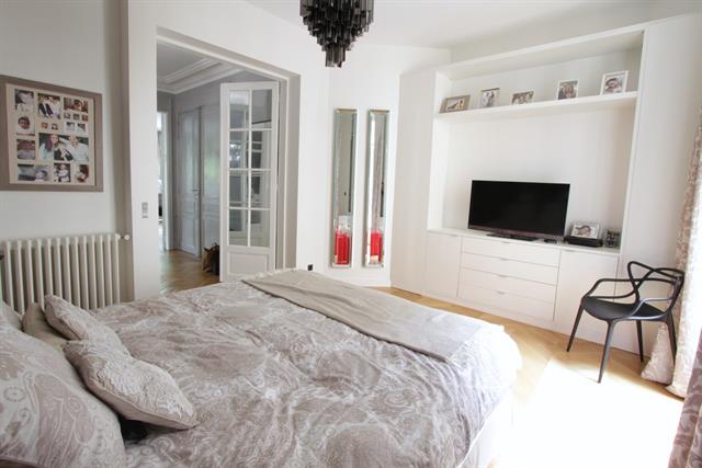 apartment for sale in Paris