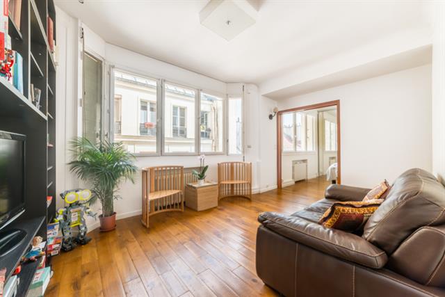 apartment for sale in Paris