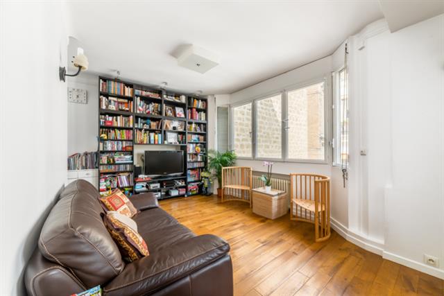 apartment for sale in Paris