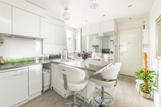apartment for sale in Paris