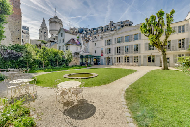 Celebrate Peace & Wine at the 85th Fête des Vendanges in Montmartre