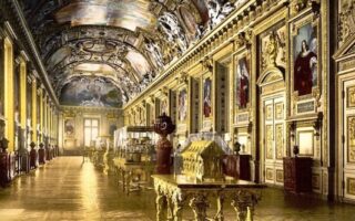 A Record-Breaking Year at the Louvre Thanks to Bey, Jay-Z and Eug D