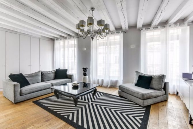 For Sale: 2-Bedroom Apartment near Place des Vosges in the Marais