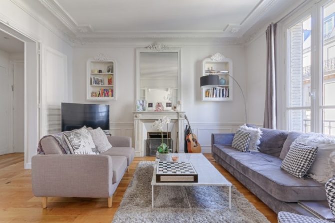 For Sale: Beautiful Apartment in a 1930s Paris Building