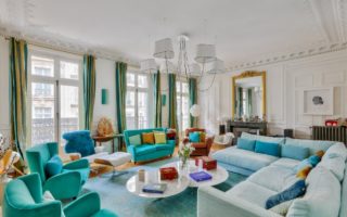 For Sale: Grand Family Apartment in the 8th Arrondissement