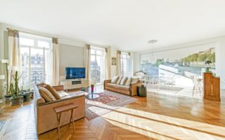 For Sale: Spectacular Apartment near the Arc de Triomphe