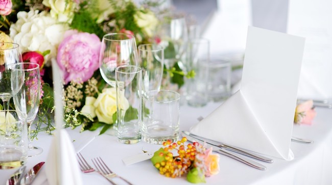 Would you like to immerse yourself in Parisian culture without the awkwardness of improper manners?