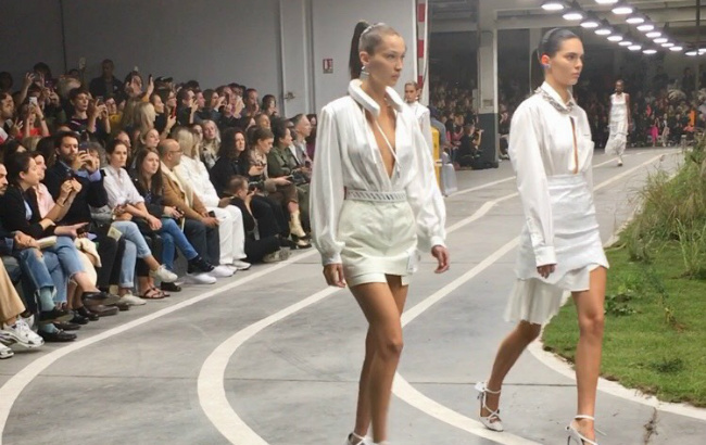Off-White is On-Track: A Thrilling Sports-Inspired Fashion Show in Paris