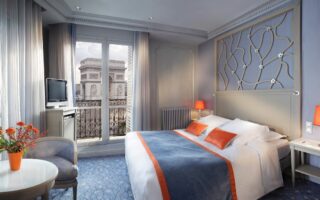 The Splendid Étoile Hotel – Parisian Elegance with a View
