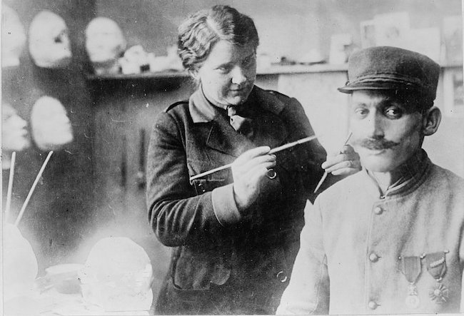 Anna Coleman Ladd with a soldier, July 1918