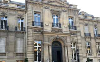 Ode to a Passionate Collector: Salomon de Rothschild’s Wonder Room