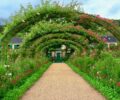 Central path with decorative arches