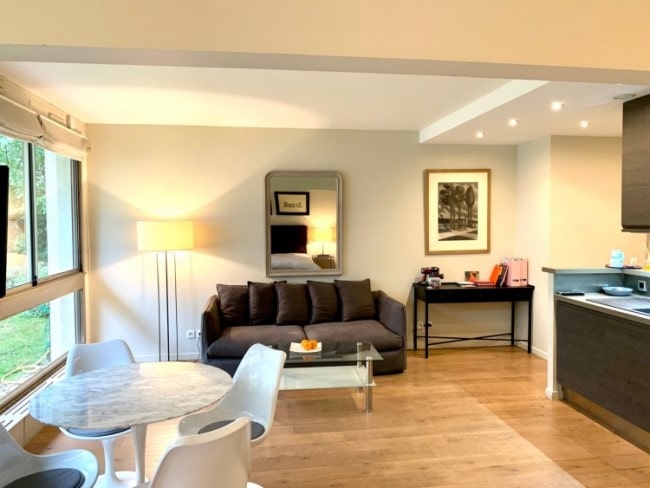 For Sale: Nice Two-Room Apartment in the 7th