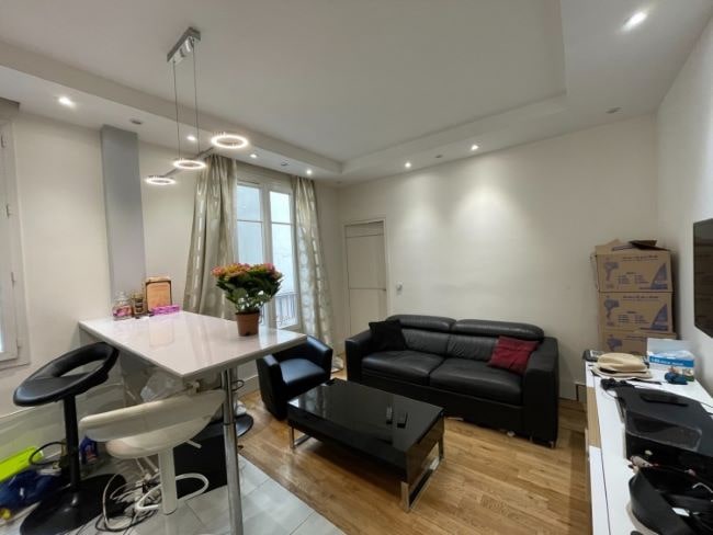 For Sale: Quaint One-Bedroom Apartment in the 18th