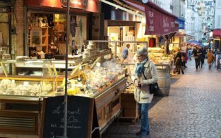 Returning to Paris, and to Rue Mouffetard