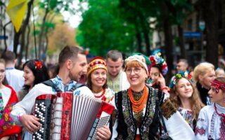 The Story Behind Montmartre’s Grape Harvest Festival
