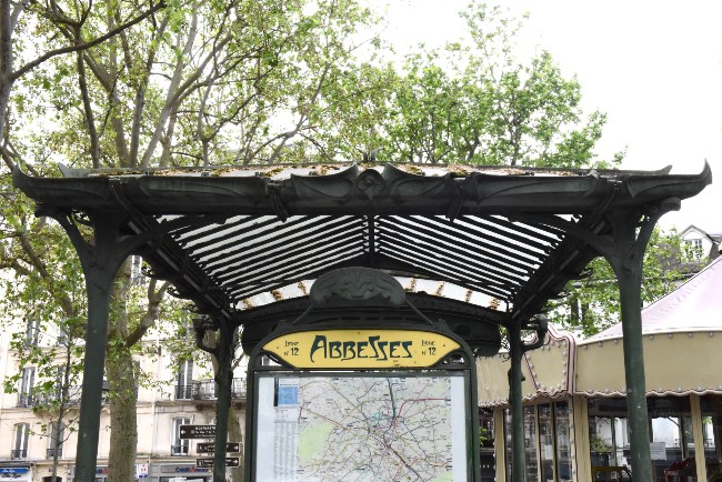 Metro Magic: Multifaceted Abbesses