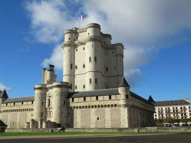 Flâneries in Paris: Explore the Wonders of Vincennes