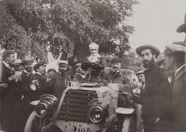 Camille due Gast on Panhard & Levassor with Prince of Sagan