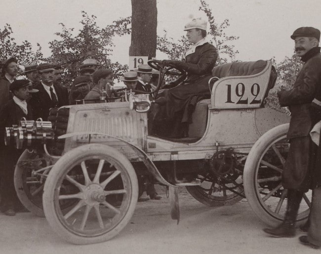 Camille du Gast Paris-Berlin, 1901, Public Domain