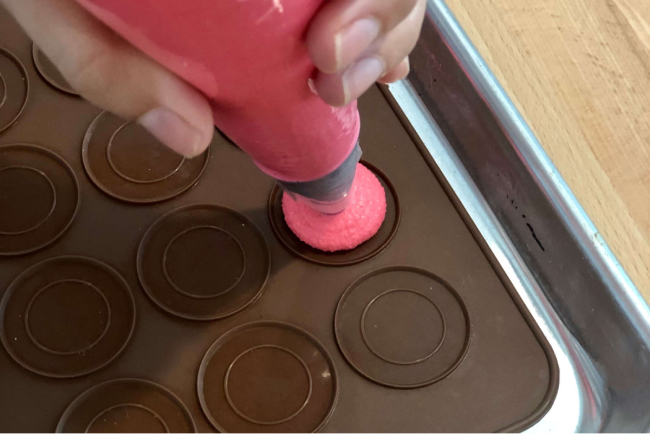 Piping shells within silicon molds