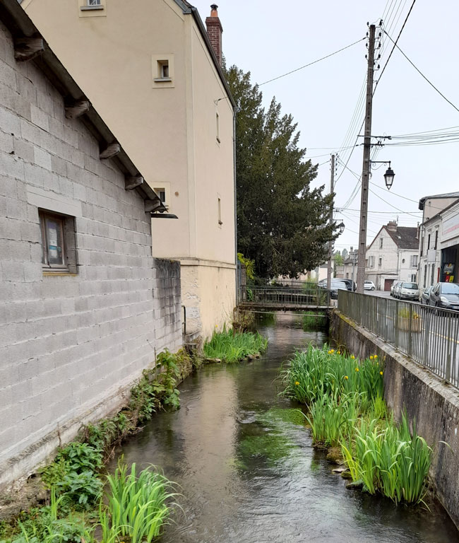 River Voulzie