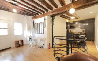 For Sale: Elegant 2-Bed Apartment in North Marais