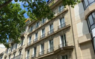 For Sale: 1-Bed Apartment Behind the Invalides