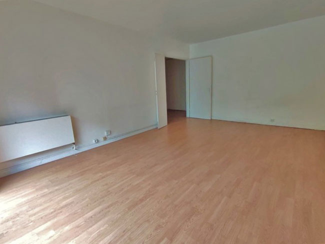 For Sale: 2-Bedroom Apartment Near Bercy
