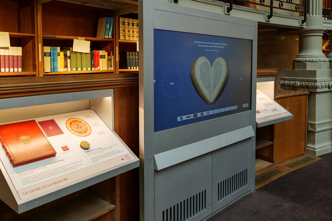 Digital mediation terminal Oval Room Richelieu