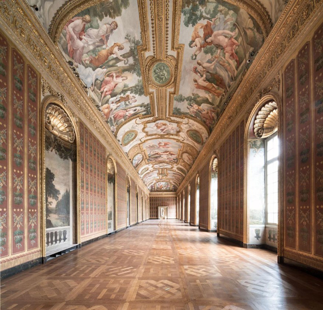 The grand room of the Mazarin Gallery, empty