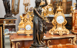 Marché Biron: The Jewel of the Famous Saint-Ouen Flea Market