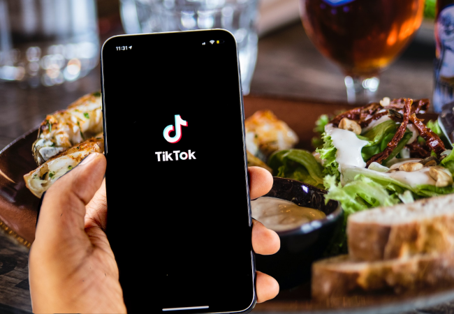 8 Trendy Eateries in Paris, According to TikTok