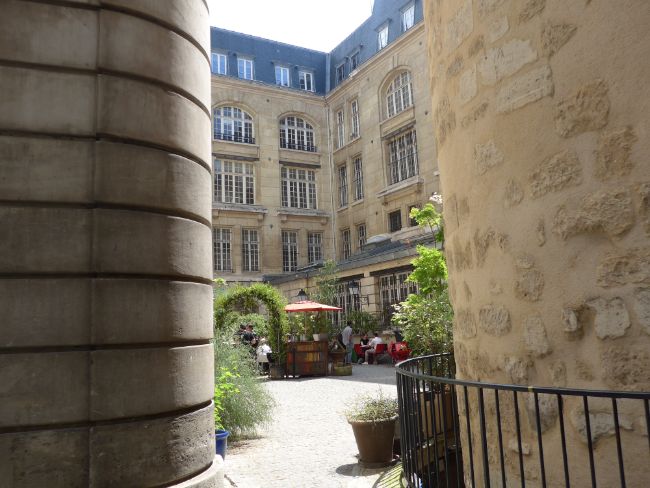 The Perfect Day Out in Paris
