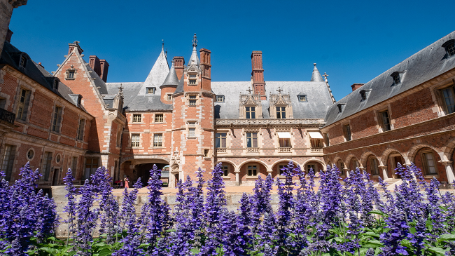 Château de Maintenon and the Whims of Louis XIV