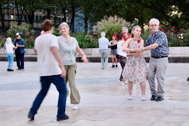 Paris Vignettes: People Watching Galore