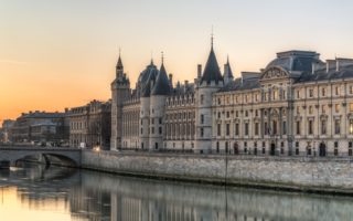 Flâneries in Paris: A Riverside Loop from Châtelet
