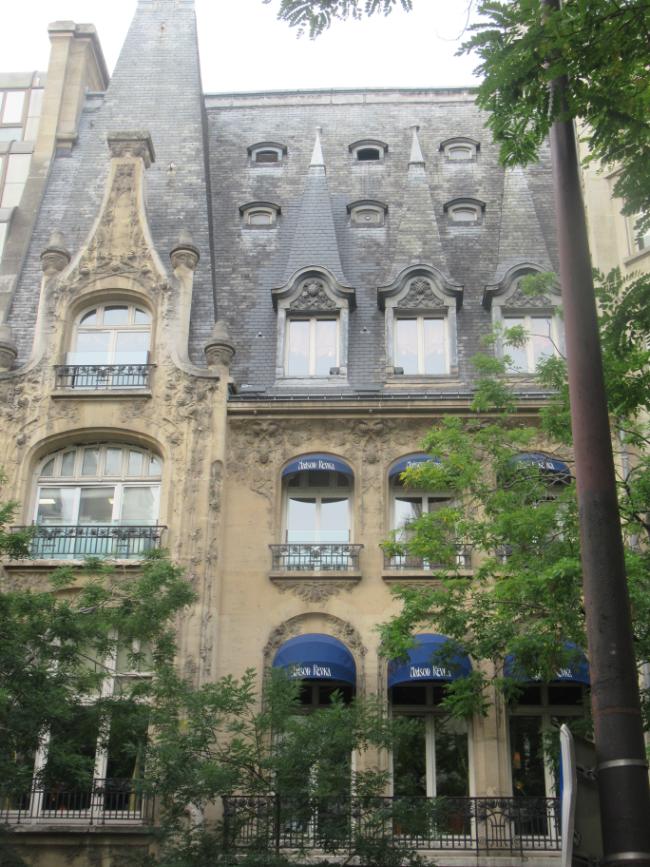 Maison Revka